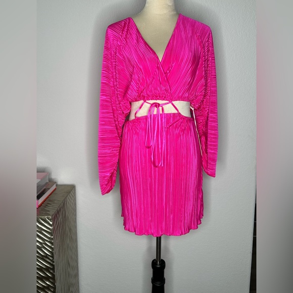 Good American Dresses & Skirts - GOOD AMERICAN ALWAYS FIT DRESS